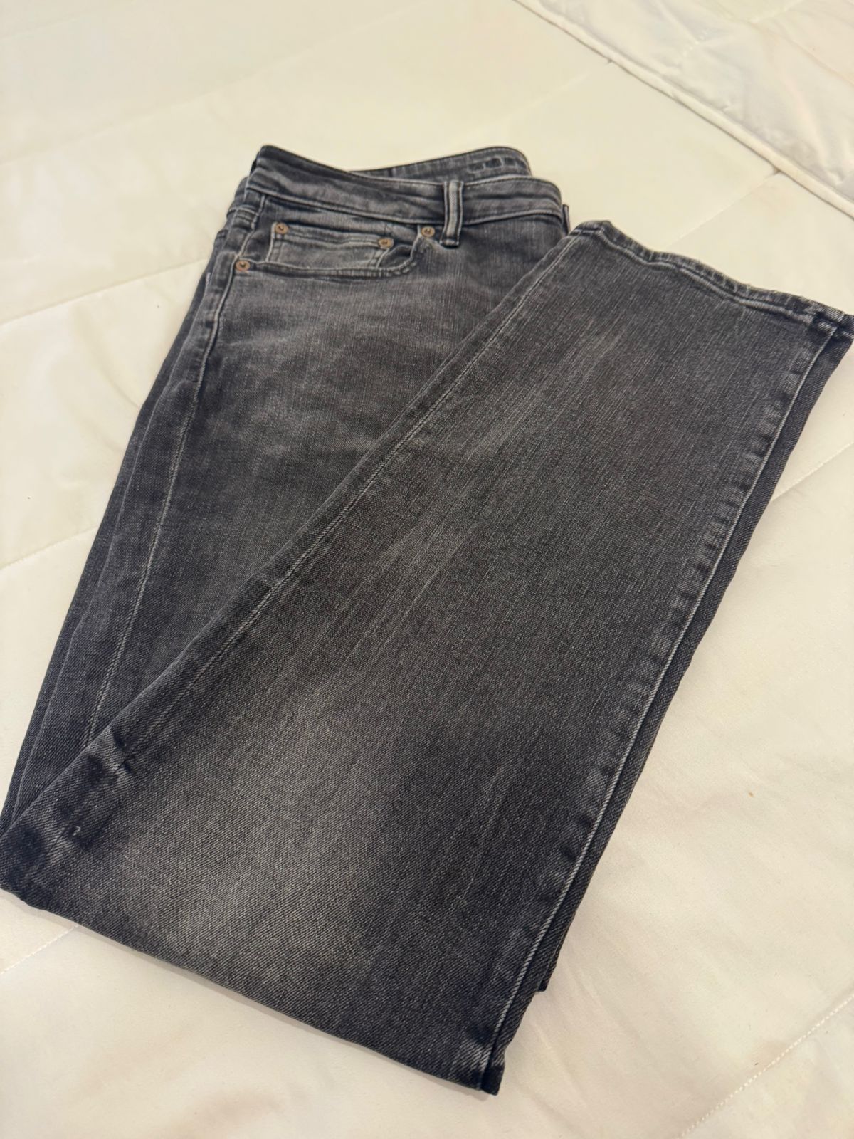 AMERICAN EAGLE JEAN