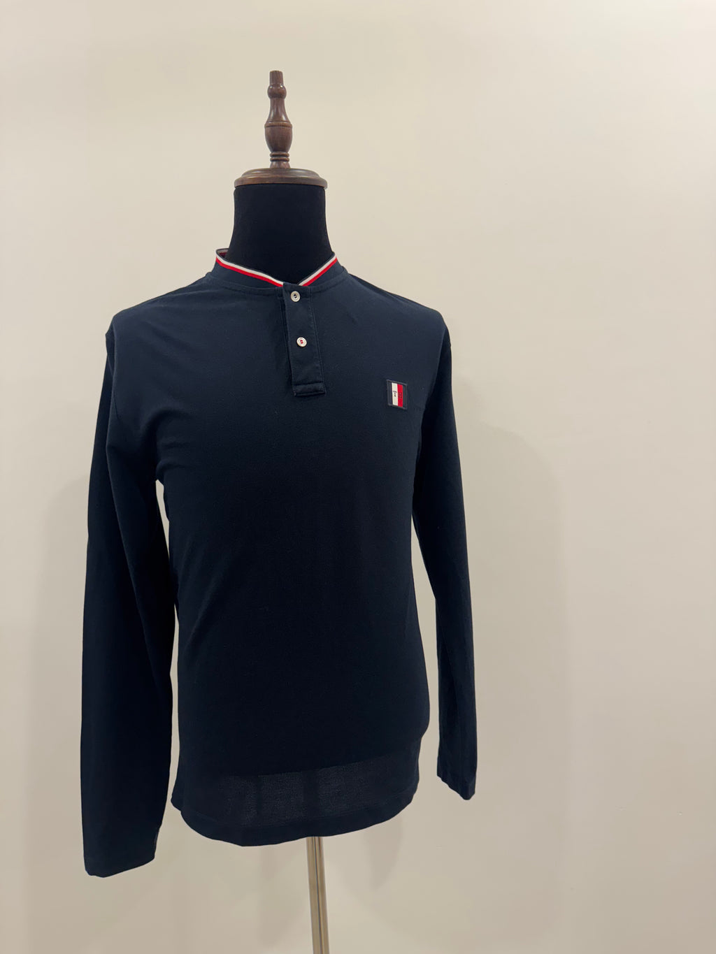 TOMMY LONG SLEEVE