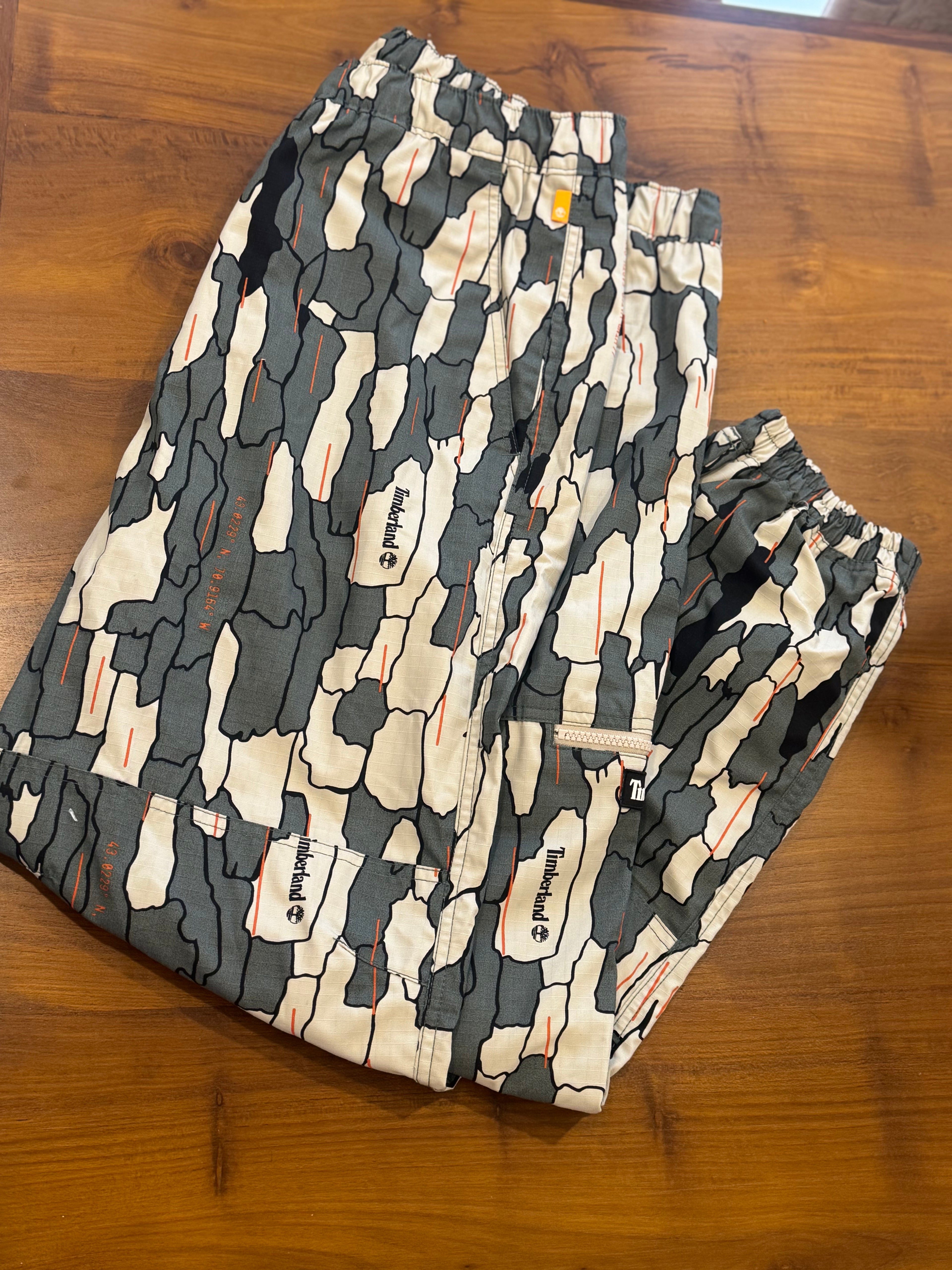 TIMBERLAND CARGO PANT (BRAND NEW)