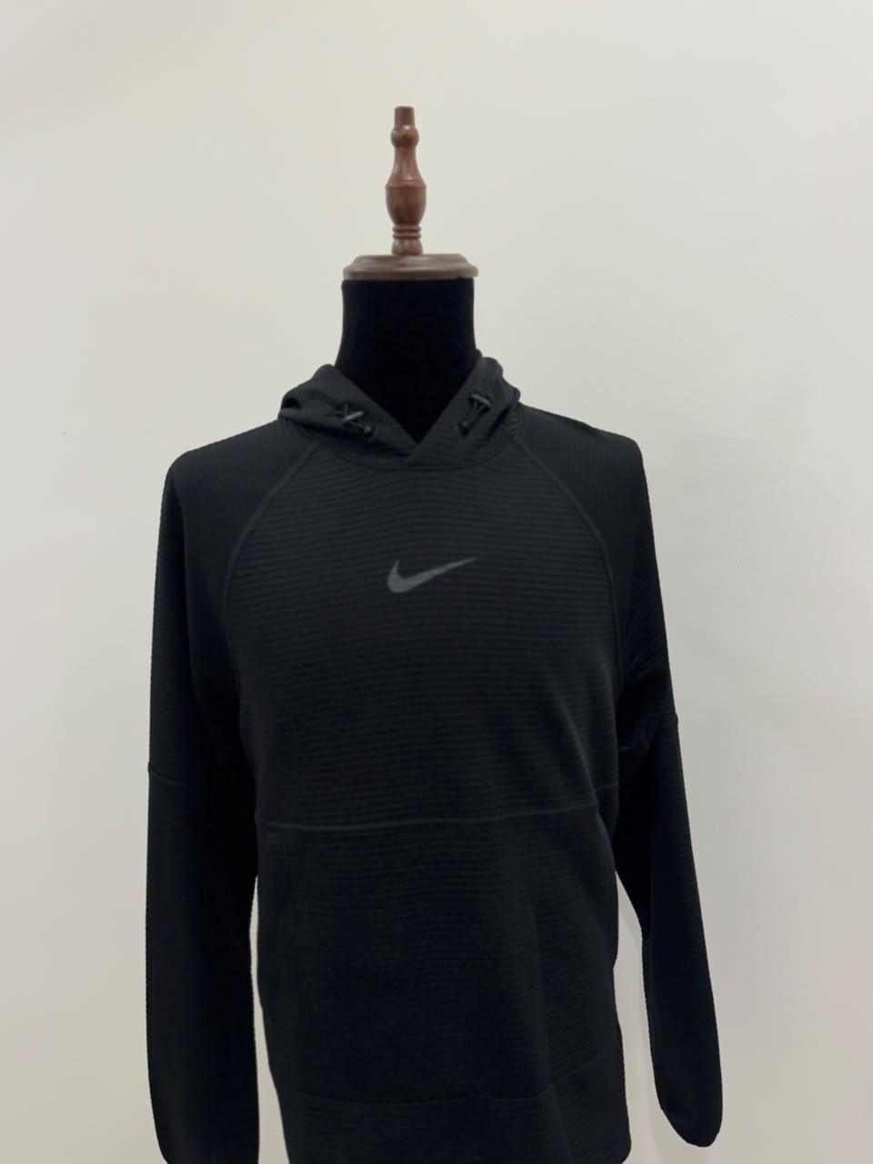 NIKE DRY FIT BLACK HOODIE