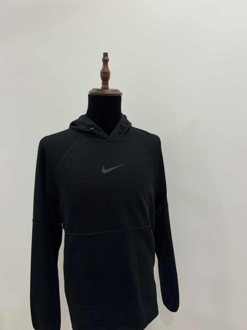 NIKE DRY FIT BLACK HOODIE