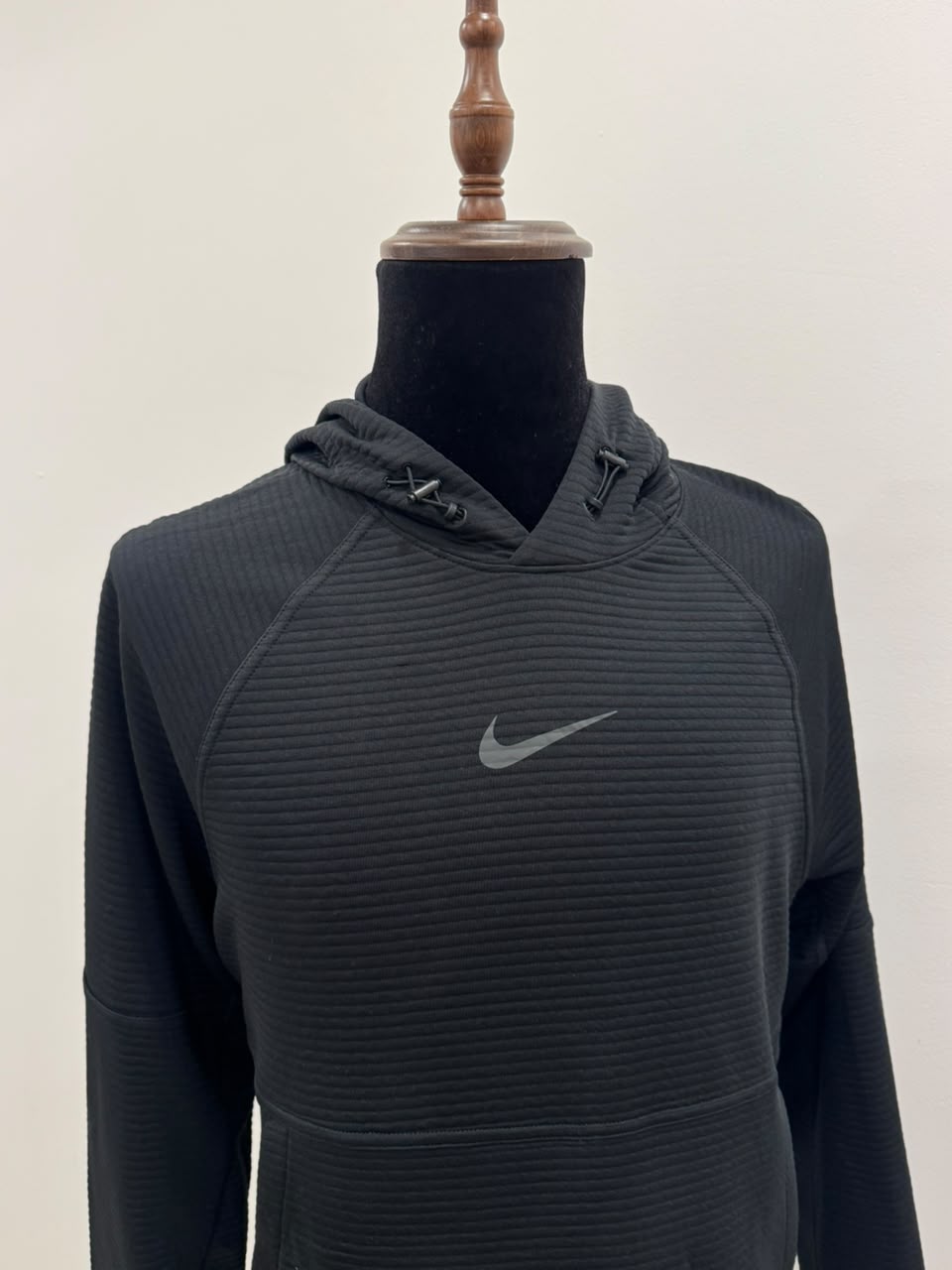 NIKE DRY FIT BLACK HOODIE