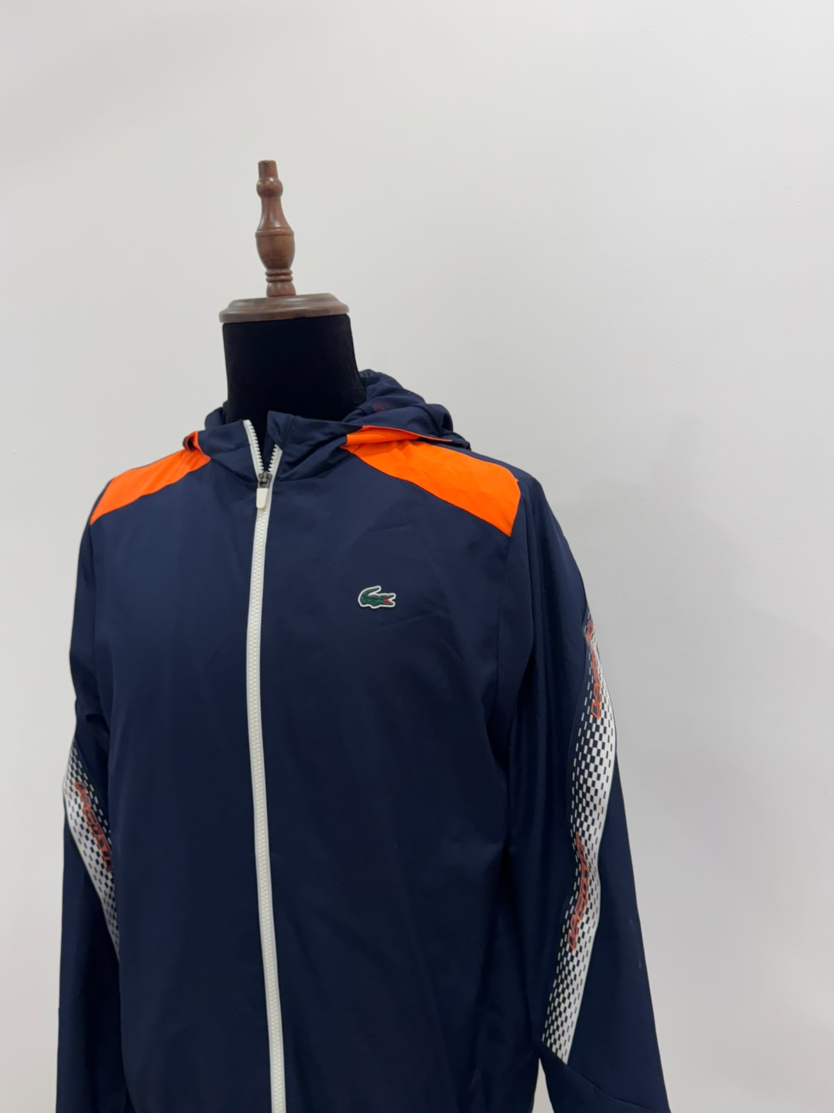 LACOSTE SPORT Men’s Lacoste Tennis Recycled Polyester Hooded Jacket