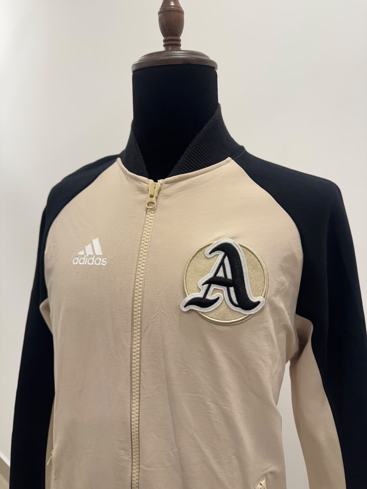 Men’s Adidas EA0371 Sports Stylish Autumn Jacket VRCT Zip UP Large