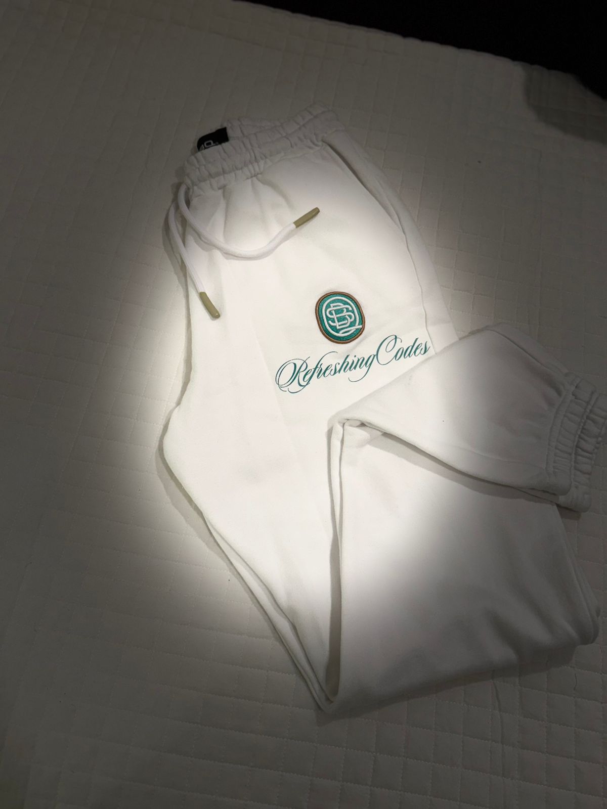 SBQ FULL WHITE TRACK SUIT