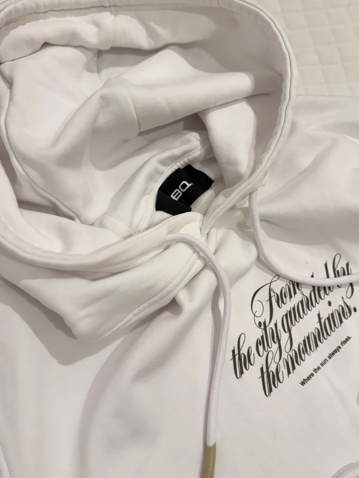SBQ FULL WHITE TRACK SUIT