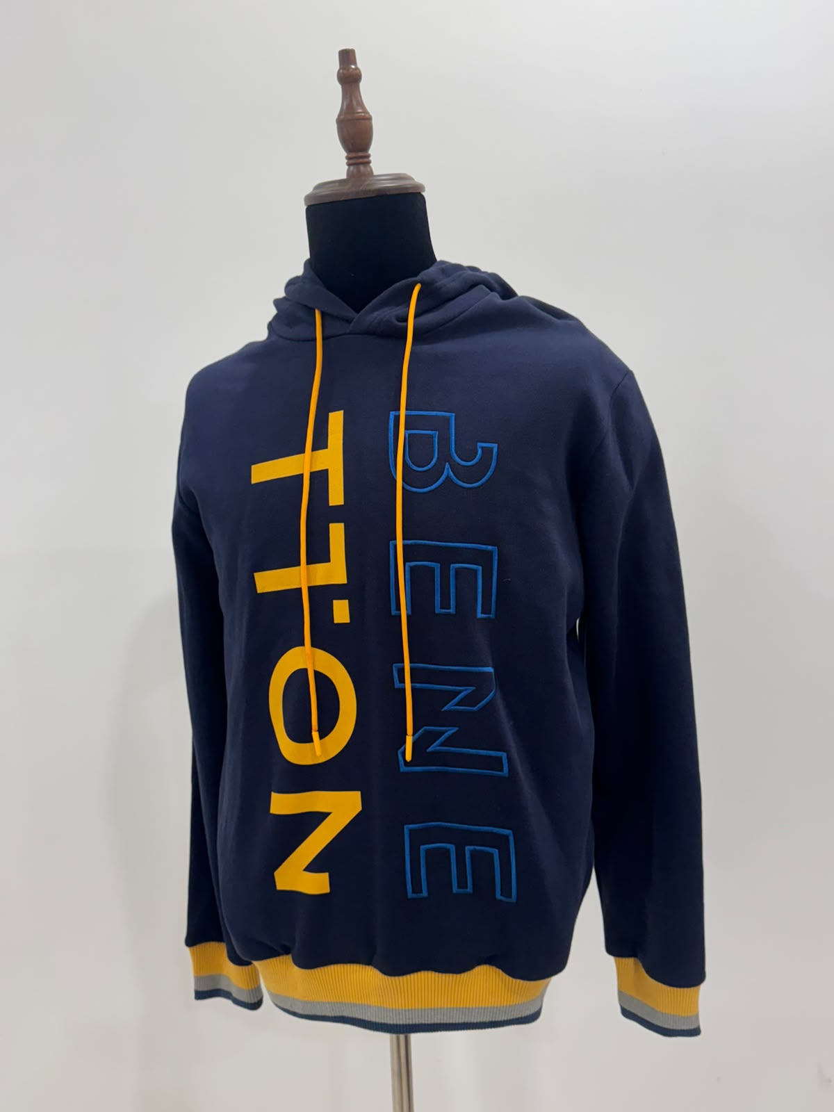 UNITED COLORS OF BENETTON NAVY HOODIE